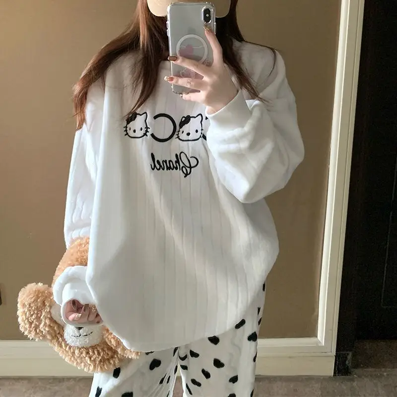 بيجامة مخملية مرجانية عصرية للفتيات للخريف والشتاء كارتونية هالو كيتي بالإضافة إلى مجموعة ملابس منزلية سميكة ودافئة مكونة من قطعتين #2