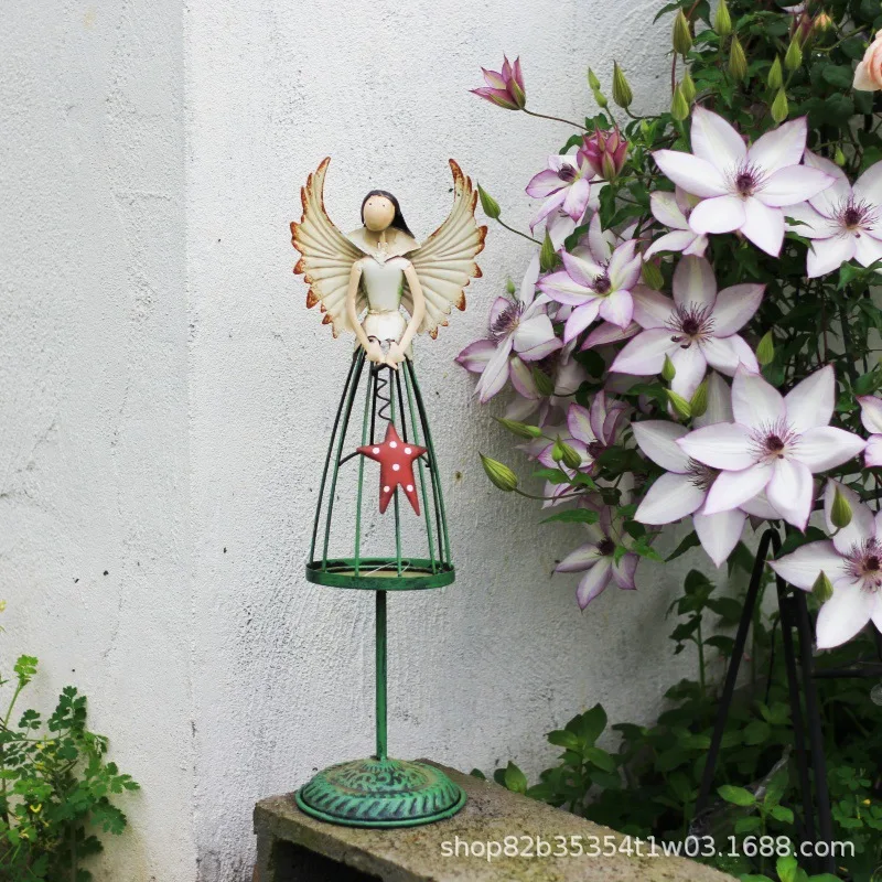 Vintage Iron Garden Ornament Rustic Metal Decor for Balcony Farmhouse Outdoor Statue for Courtyard Creative Little Angel Decor