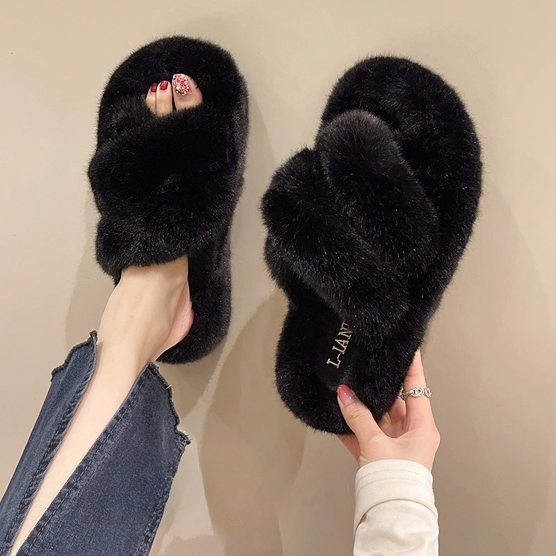 

Women's Large Size Furry Slippers for Outdoor Wear with Inflatable Midsole and Three Crossed Furry Strips
