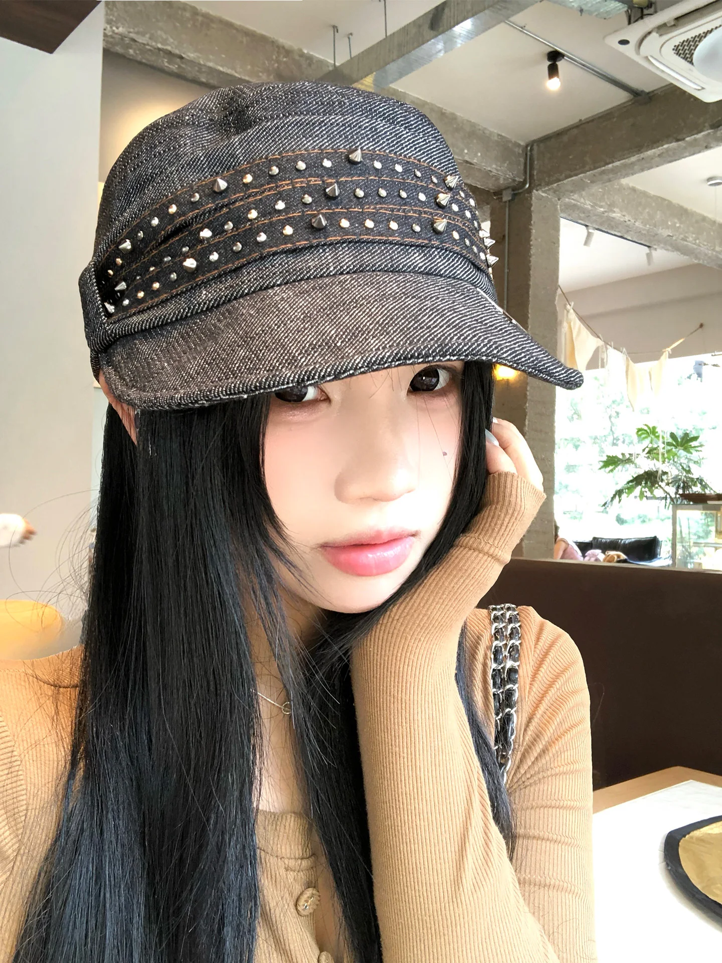 Retro American Heavy Duty Rivet Flat Top Beret Hat Women's Face Slimming Fashionable Casual Short Brim Cap Non-Foldable