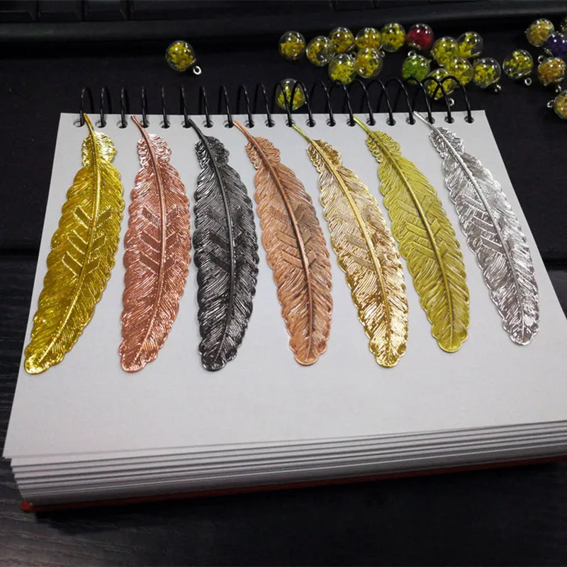 Retro Metal Feather Bookmark Ins Ethnic Bookmark Beautiful DIY Handmade Feather Pendants Bookmark Student Gifts