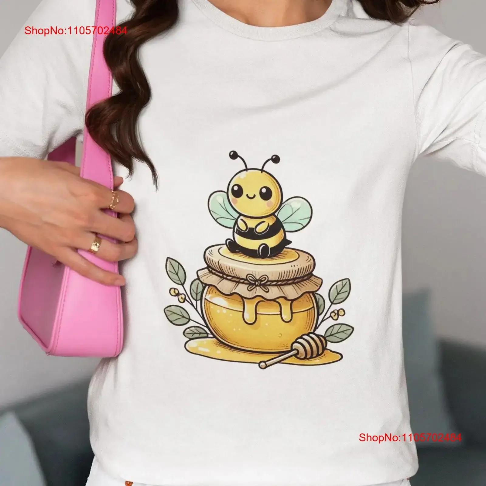 Kawaii Bee Sitting on Honey Pot T Shirt Cute Bumblebee with Jar Novelty Perfect Top for Lovers and vintage Washed streetwear