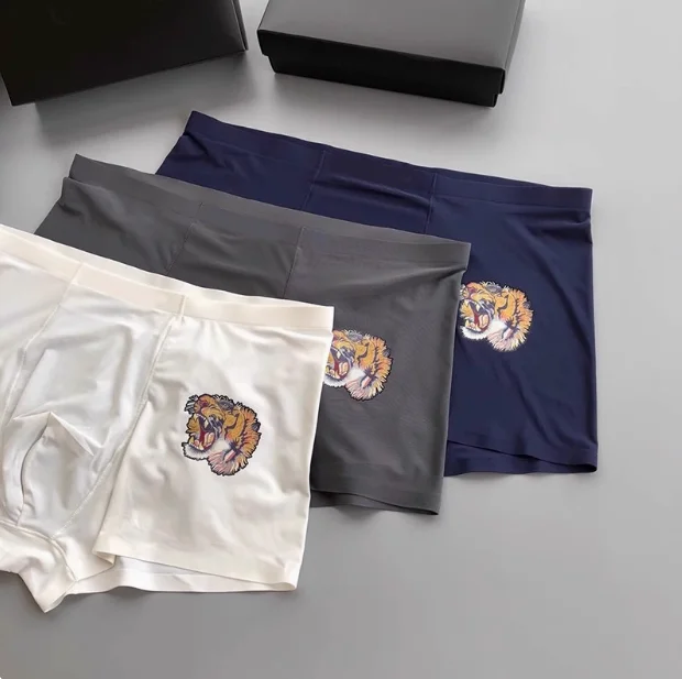 2025 New High end Ice Silk Men's Underwear One piece Silk Breathable Flat Corner Pants, Three Strips per Box