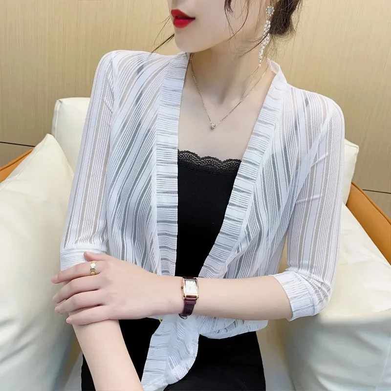 Women New Hollow Sun Protection Clothing 2022 Summer Thin Striped Top Female Gauze Five-Point Sleeve Coat Women's Short Shirt