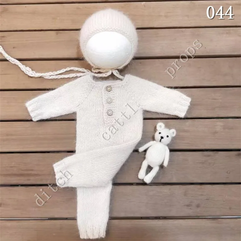 Newborn Photography Props Pants Climbing Clothes Bear Total of Three Sets Handmade Knitted Mink