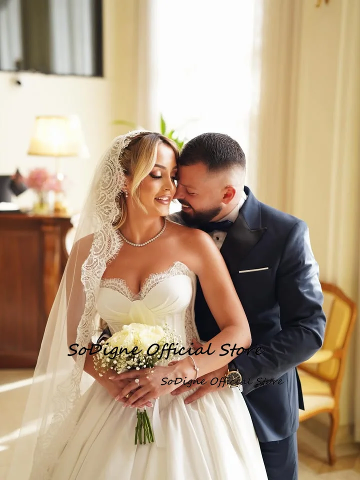 SoDigne A-line Abiti da sposa in raso/pizzo Sweetheart Abito da sposa senza maniche Abito da sposa lungo da spiaggia Robe De Mairee Personalizzato