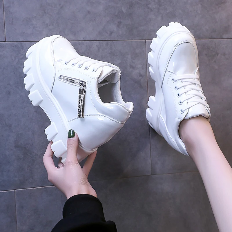 Women Shoes Autumn All-Match Increas Height Clogs Platform Modis Casual Female Sneakers Fall New Summer Creepers 2024 Small Incr