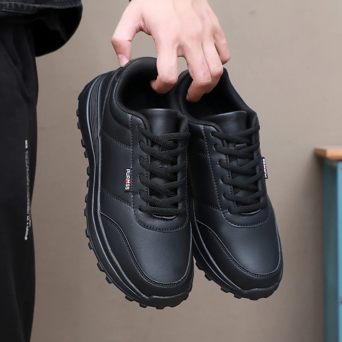 Men Shoes Soft Moccasin Shoes Comfortable Casual Shoes for Men Solid Black White Walking Men Sneakers Footwear Plus Size 39-46