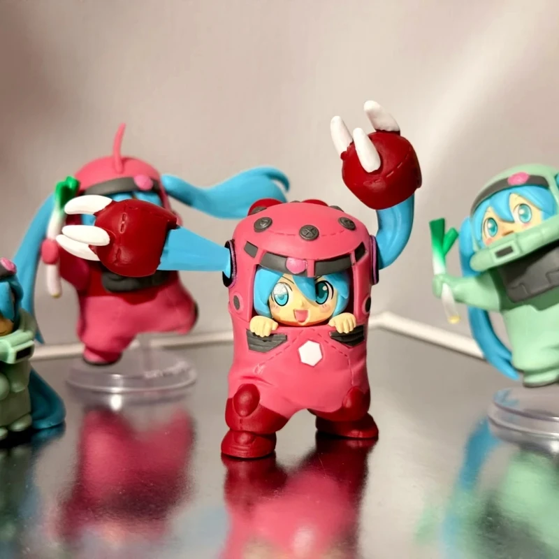 ของแท้จาก Bandai ชุดพิเศษฉลองครบรอบ Gundam×Miku กาชาปอง ฟิกเกอร์อนิเมะ ของสะสม ตกแต่งโต๊ะทำงาน ของเล่นสุดเพอร์เฟค ของขวัญ