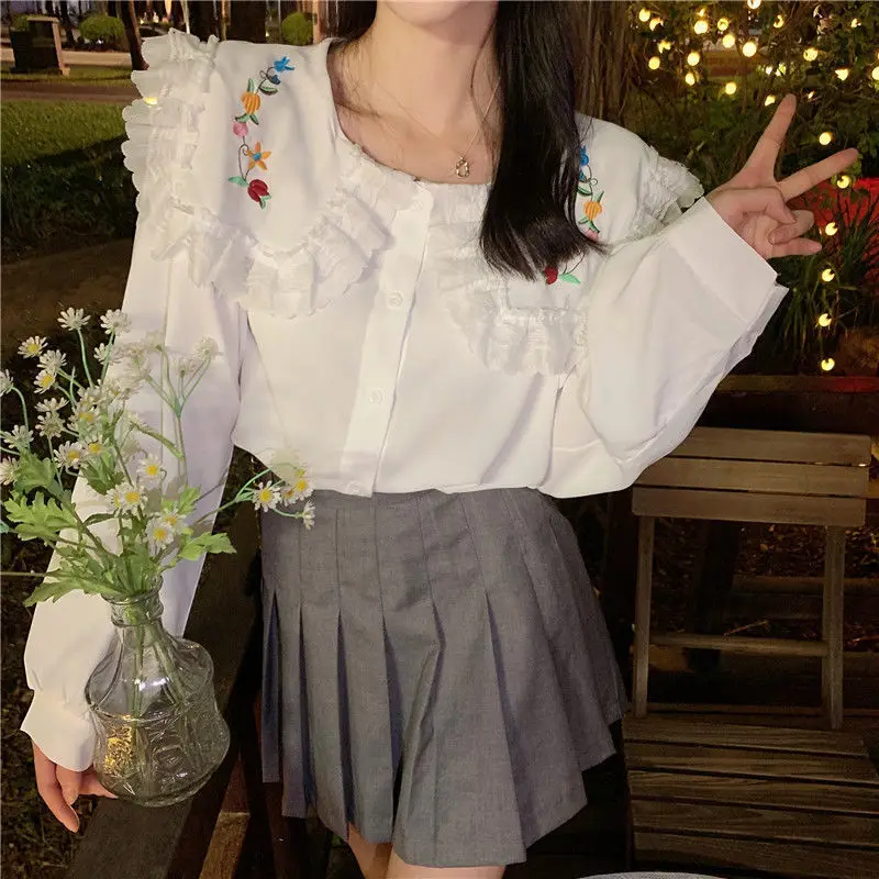 Cute Embroidery Flower Blouse Sweet Doll Collar Button Up Shirts Students Women Summer Tops Y2K Kawaii All-Matching Blusas Tops