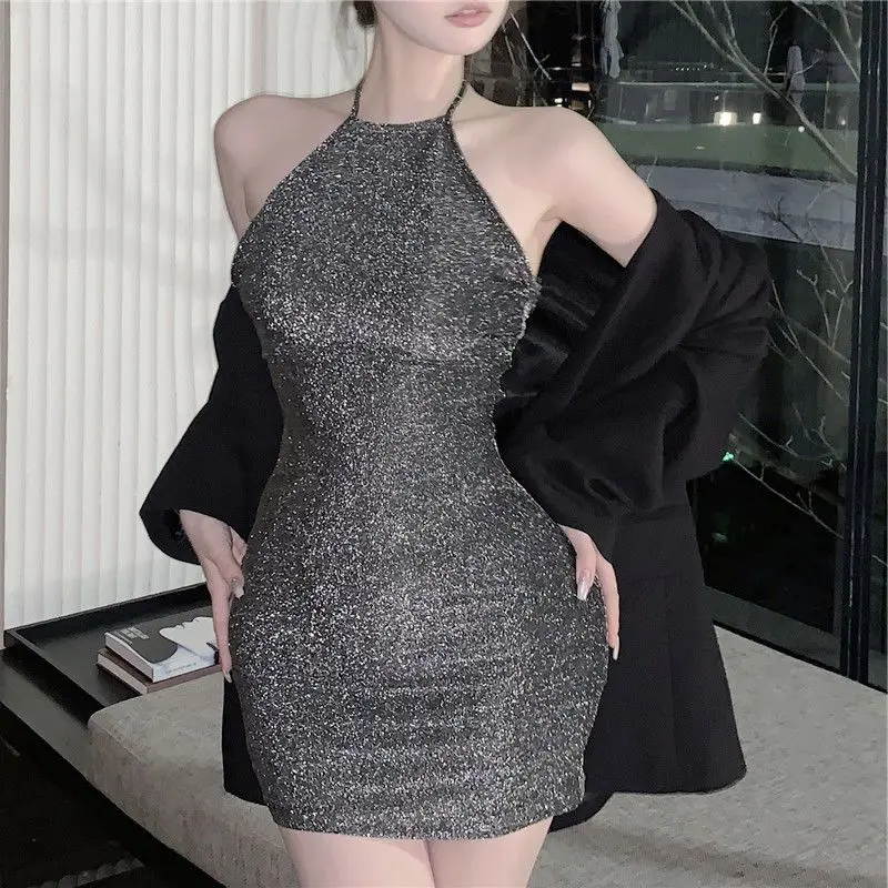 

Dopamine Sweet Style Spring and Summer New Design Niche Waist Thin Backless Halter Neck Tie Dress for Women