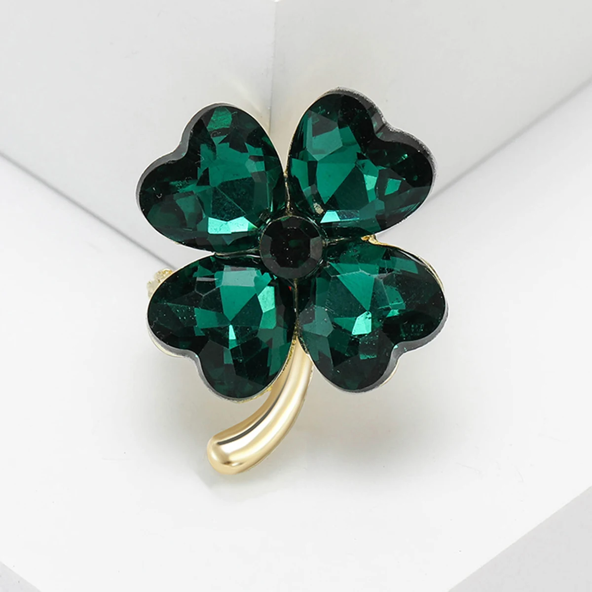 Luxury Four Leaf Clover Brooches for Women Unisex Plant Pins Multi-color Available Office Party Accessories Gifts