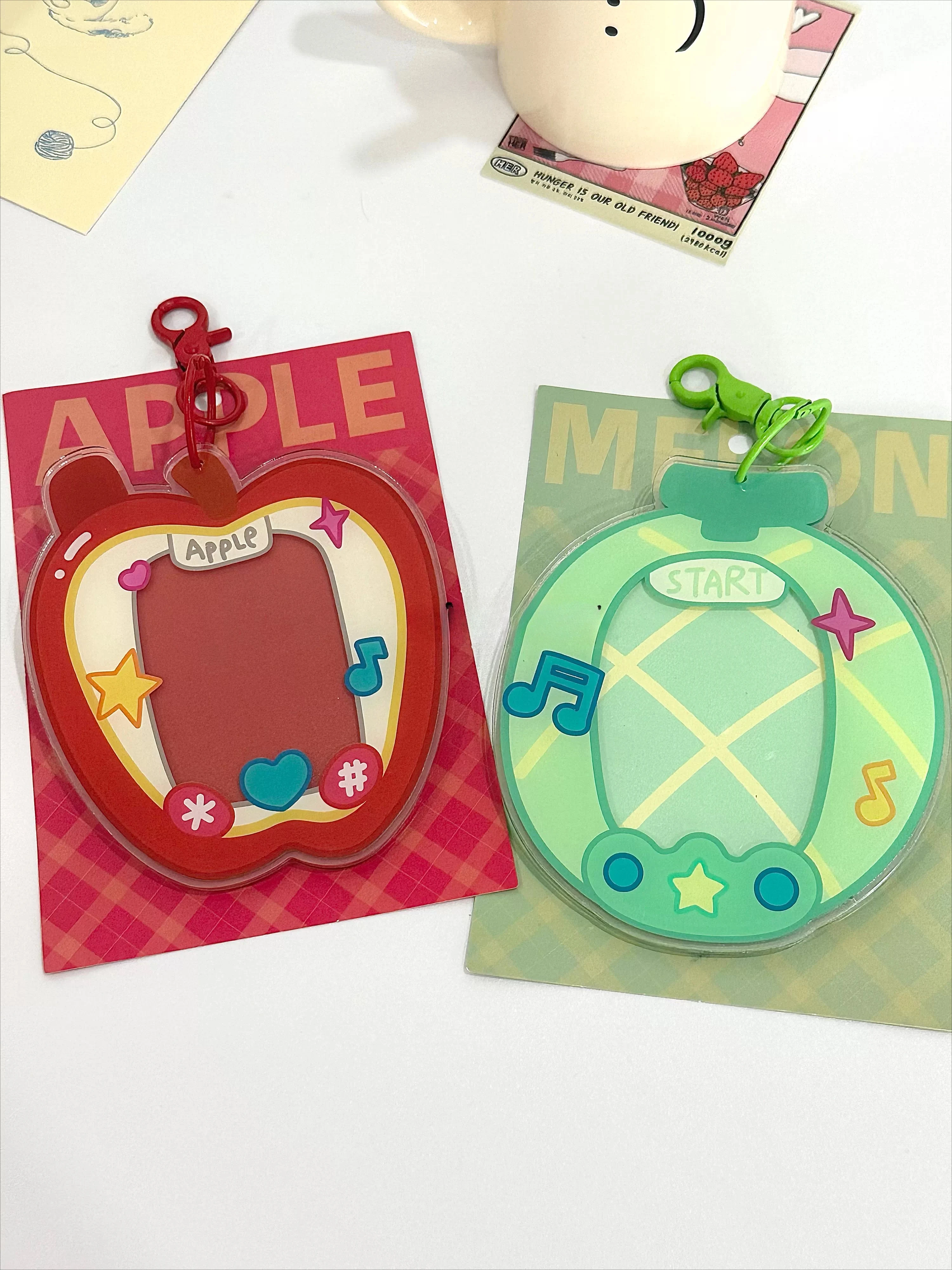 

Cute Red Apple Shape Acrylic Card Holder Transparent ID Badge Protector Creative Credit Business Card Case Keychain Pendant Gift