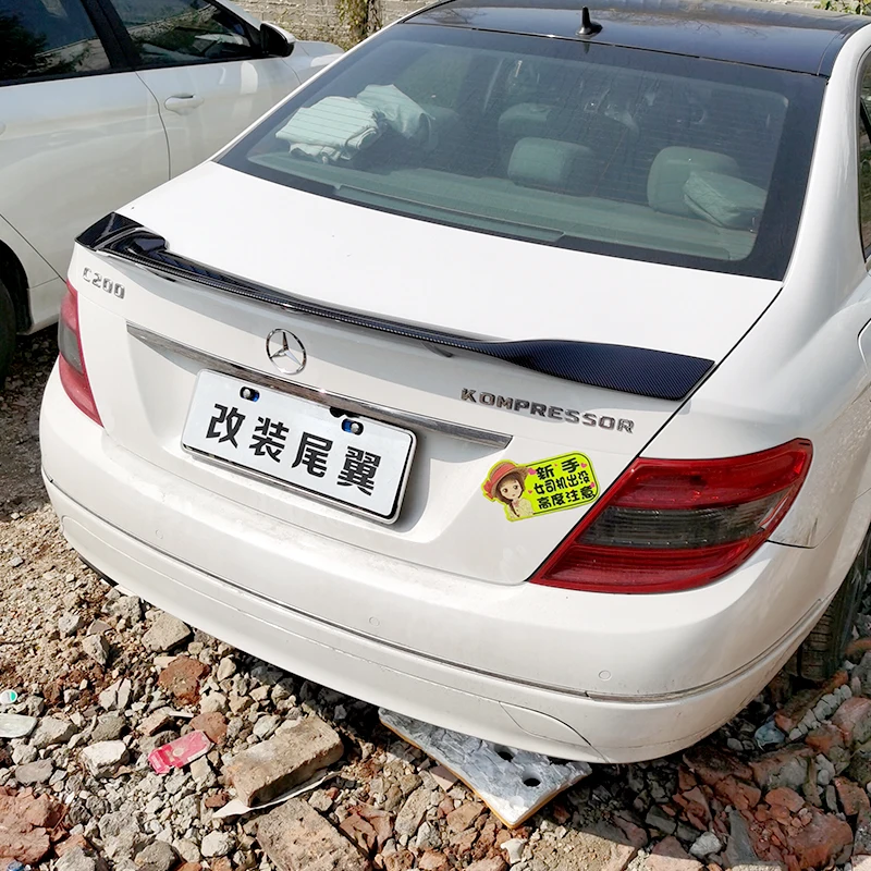 New design For Mercedes Benz W204 Spoiler 2008 to 2013 C Class C-Class C180 C200 C220 C63 glossy black carbon fiber ABS spoiler