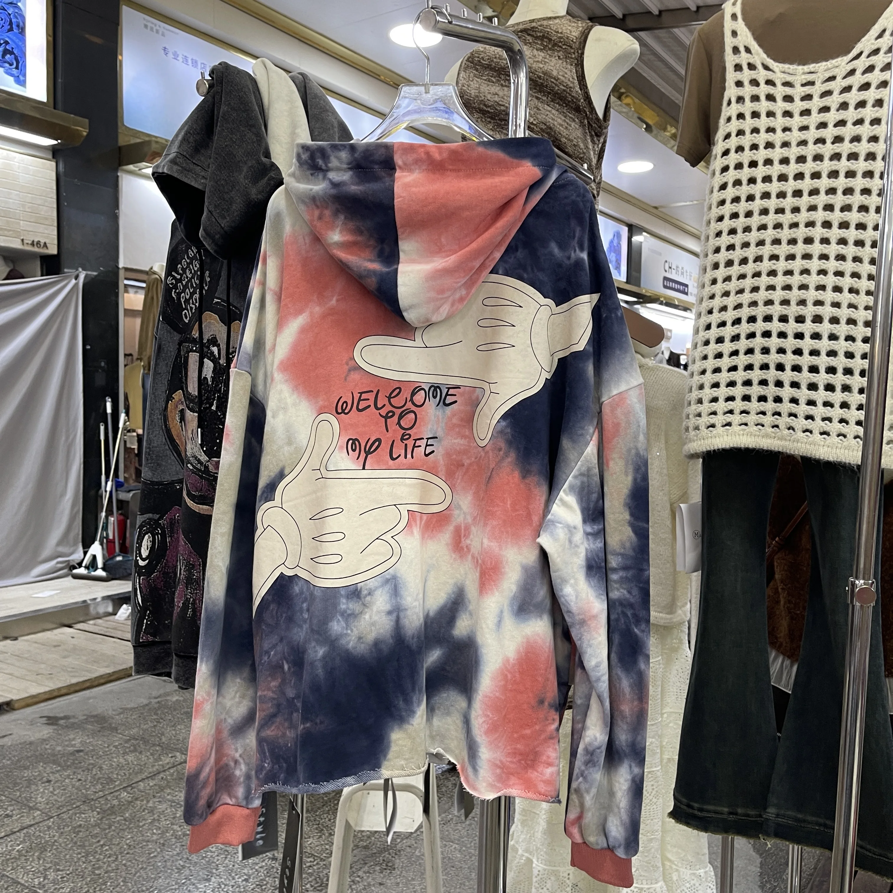 European Style Large Version Cartoon Retro Distressed  2025 Autumn New Loose Mid-Length Patchwork Tie-Dye Anime Hoodie