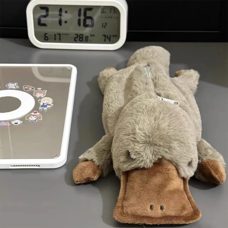 Attractive Platypus Pen Container Beauty Product Pouch Plush Writing Tool Bag Expansive Storage School Necessity Box