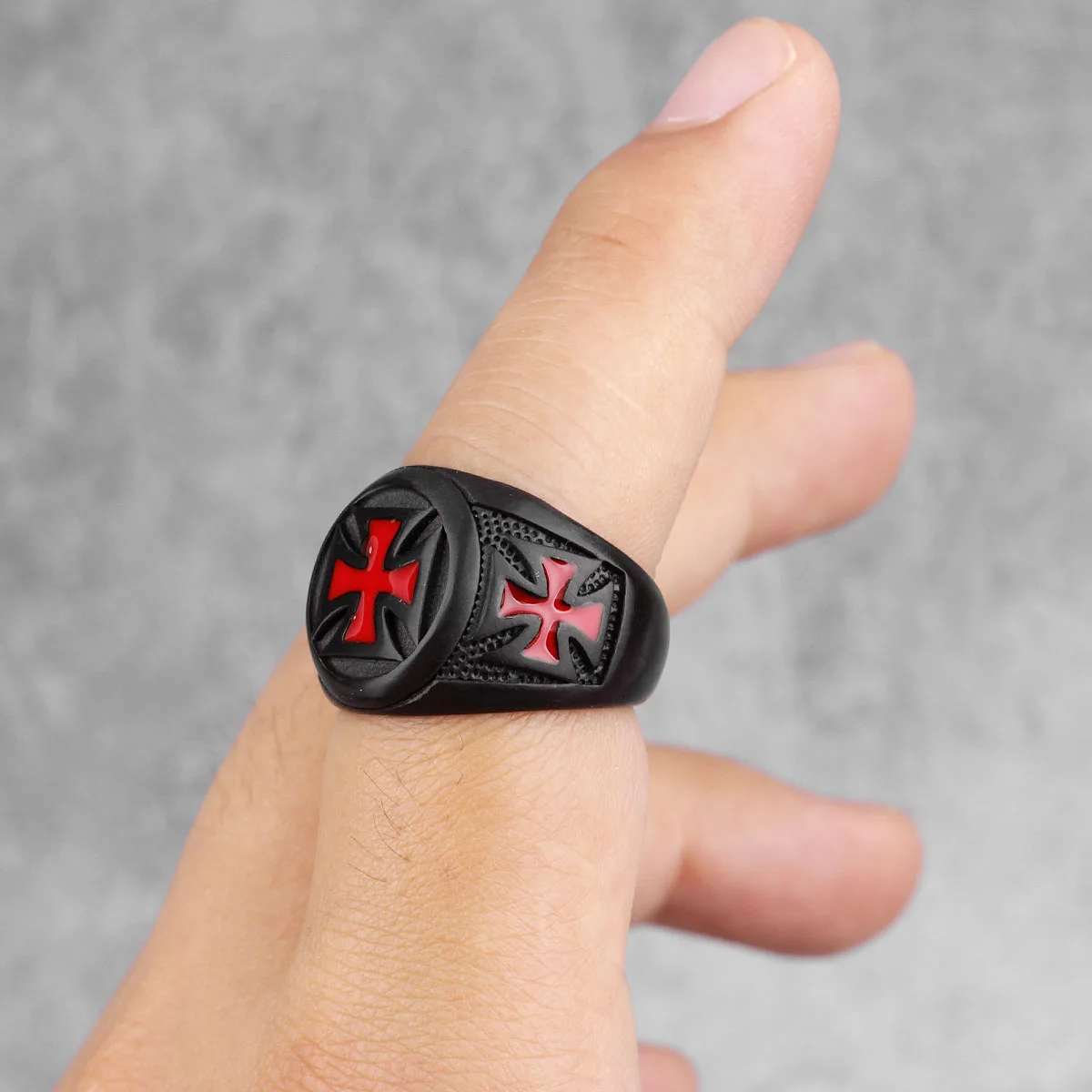 Red Cross Black Stainless Steel Mens Rings Religion Punk Hip Hop for Male Boyfriend Biker Jewelry Creativity Gift Wholesale