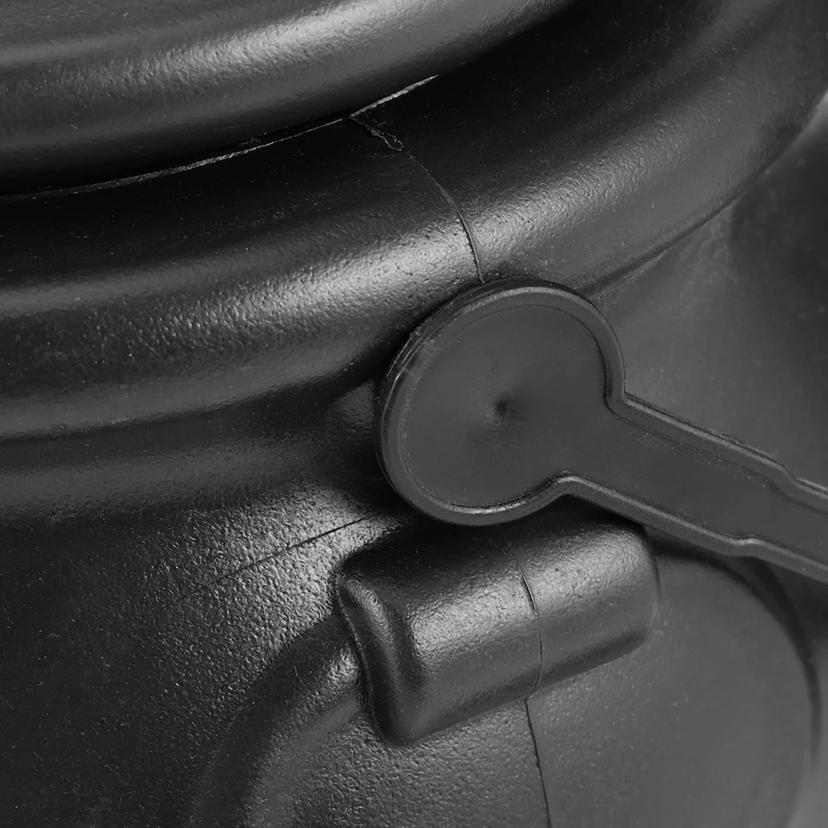 

Plastic Cauldron for Halloween Black Witch Bucket Pot of Gold Decor Kettle Mini Barrel Flame Handheld Holder Party Accessory