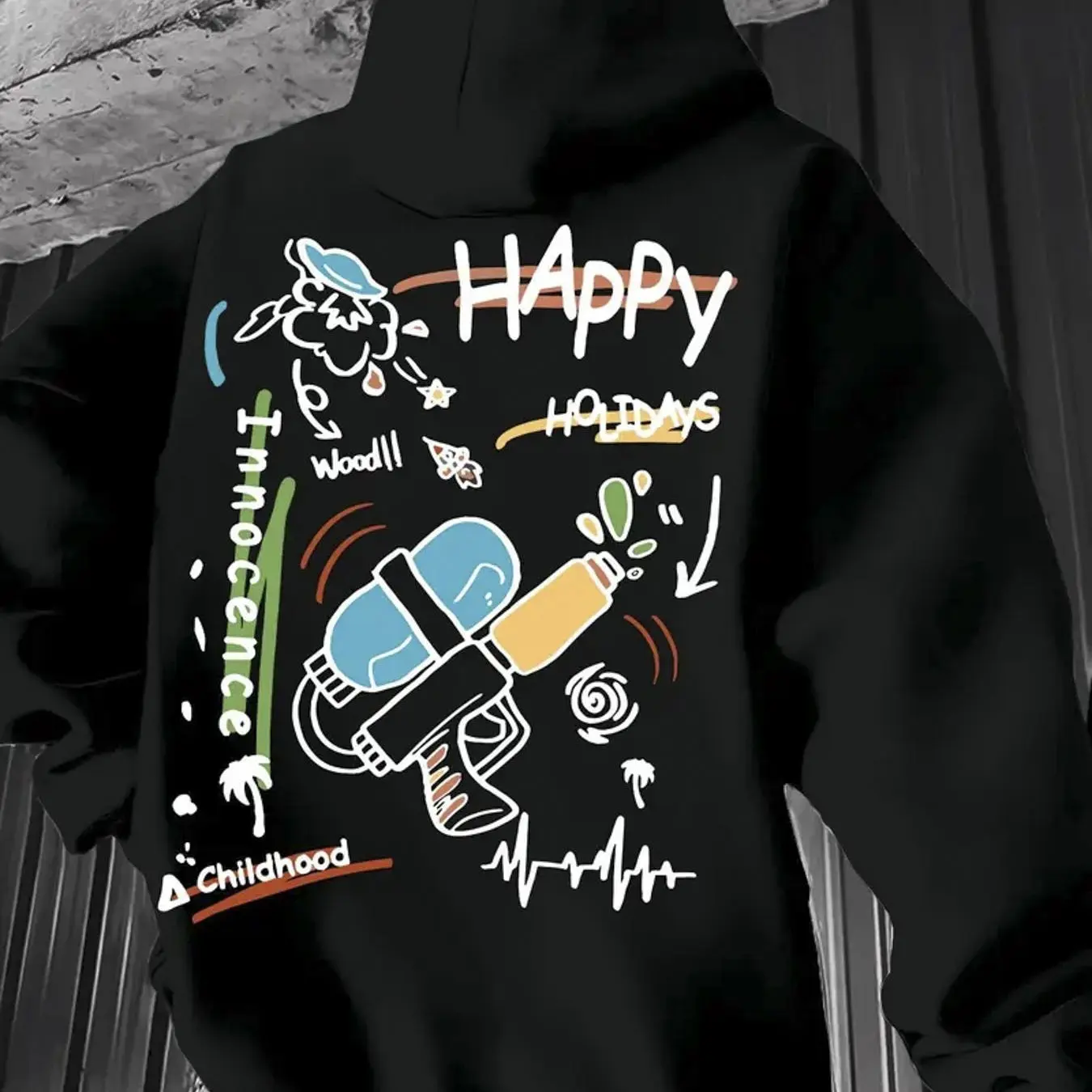 

​ ​ Толстовка с капюшоном «Счастливые праздники», черная красочная уличная одежда с принтом водяного пистолета, пуловер большого размера, невинность, детство, текст, дерево, облако, дизайн ​