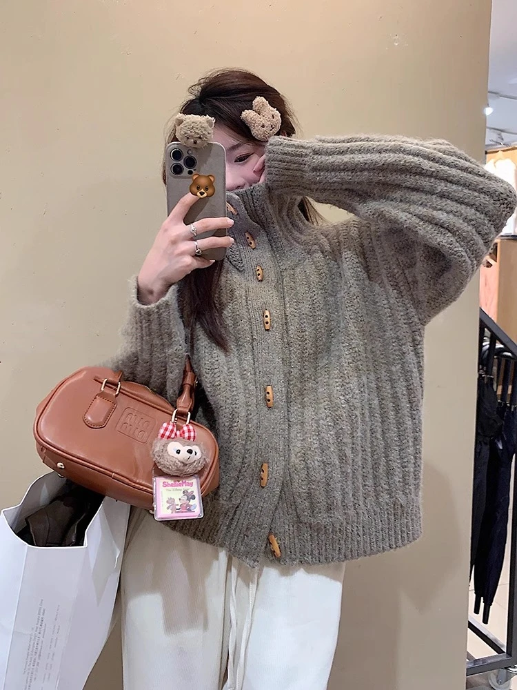 

Винтажный свитер с высоким воротником и пряжкой в виде рога, кардиган, зимняя женская элегантная свободная утолщенная вязаная куртка