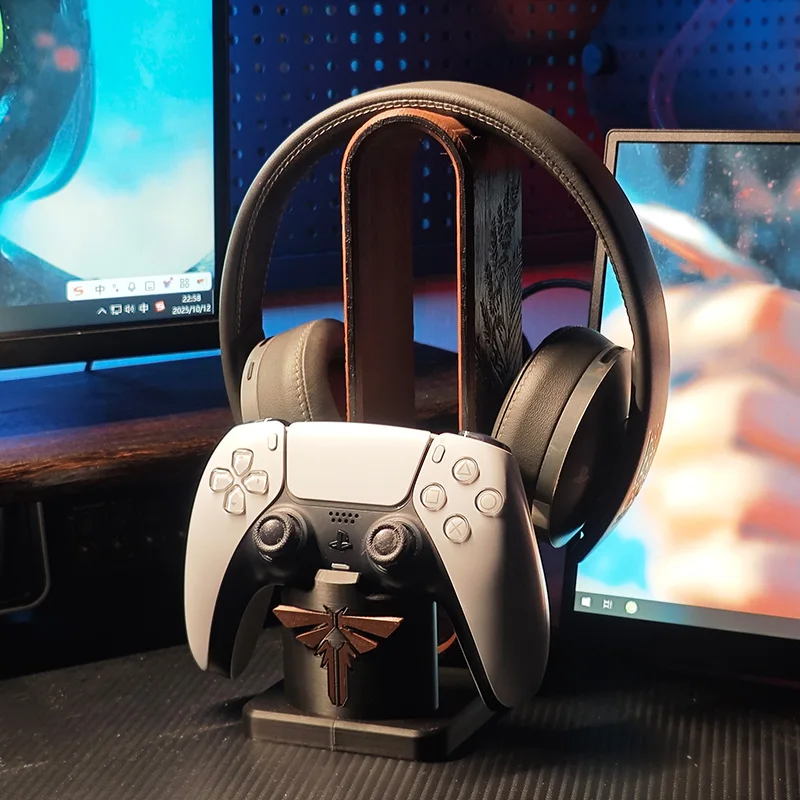 

Handle Earphone Stand Zelda Anime Theme Hanger PS5 Gaming Logo Esports Desktop Ornament Game Console Accessories