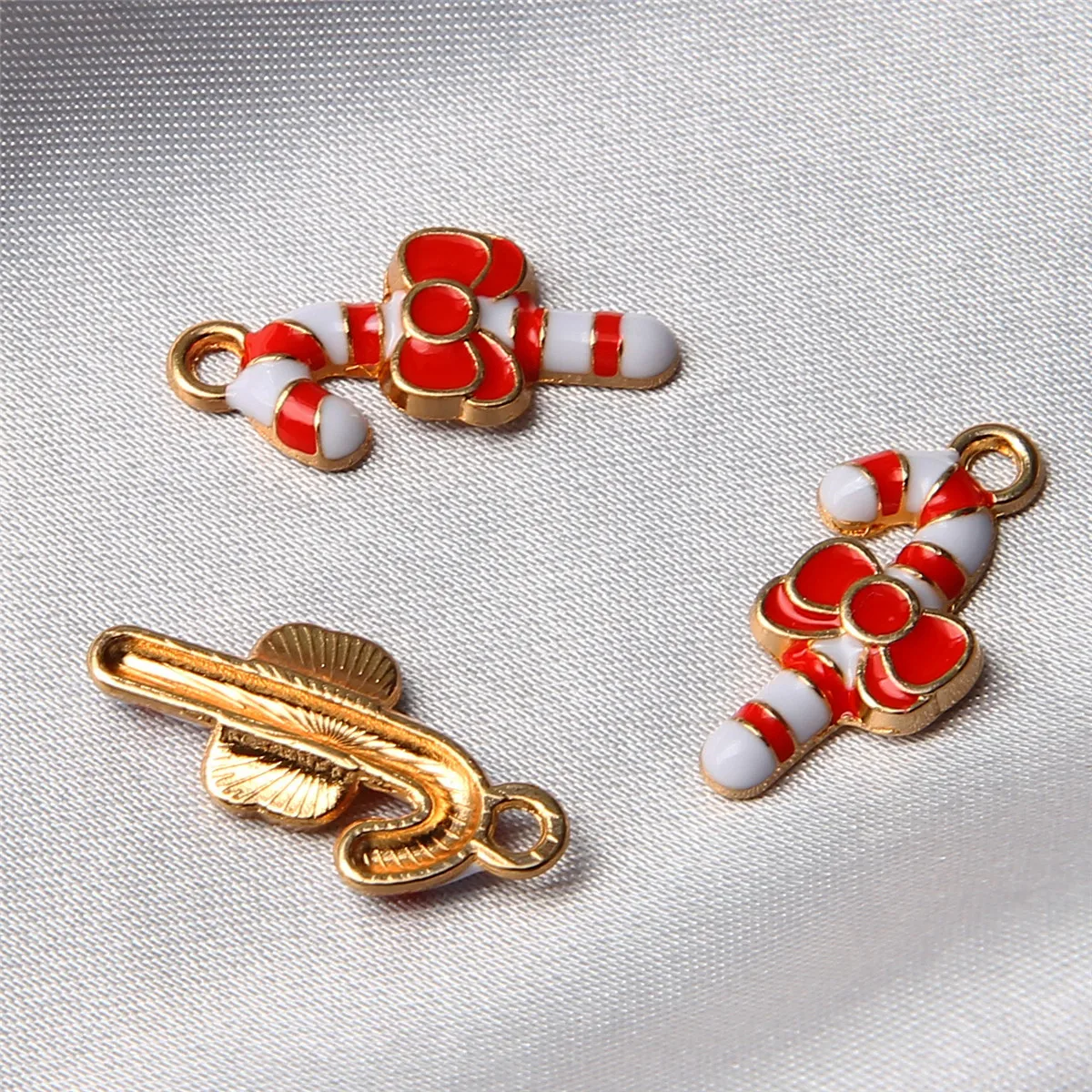 10 مجموعة متنوعة من زيت تقطير عيد الميلاد سانتا قفازات ثلج الأيل الجوارب الأقراط سوار قلادة الاكسسوارات ديي المجوهرات #4