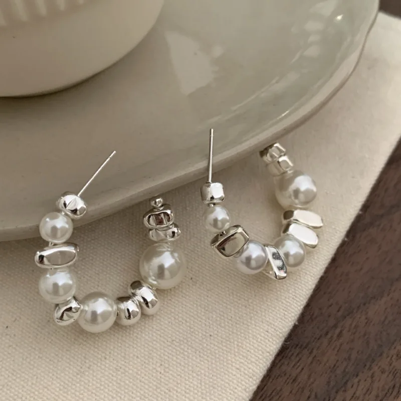 Geometry C Shape Drop Earrings Irregular Metal Beaded & Pearl Semicircular Dangle Earrings for Women Party Trendy Jewelry Gift