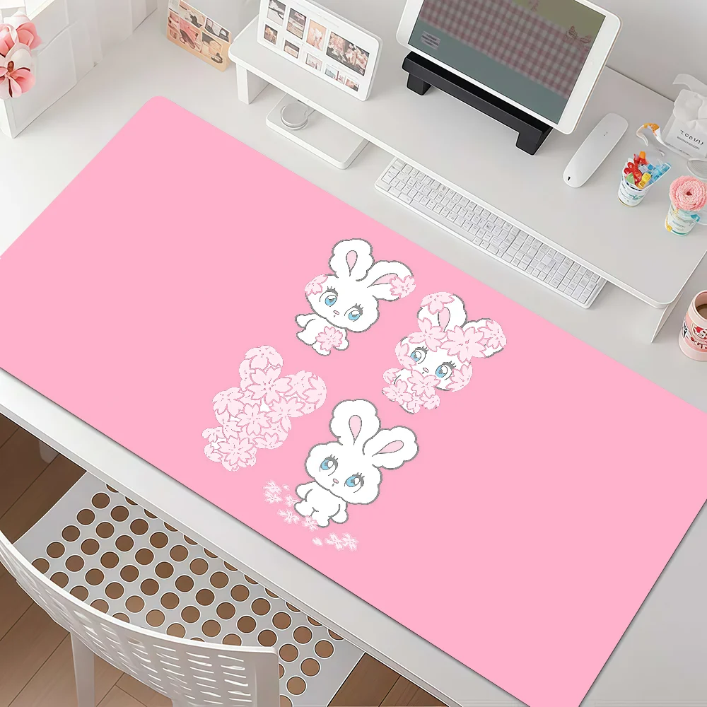Cute Cartoon F-foxy I-illustrations Mouse Pad Anti Slip Rubber Edge Locked Thickened Laptop Gaming Desk Mat