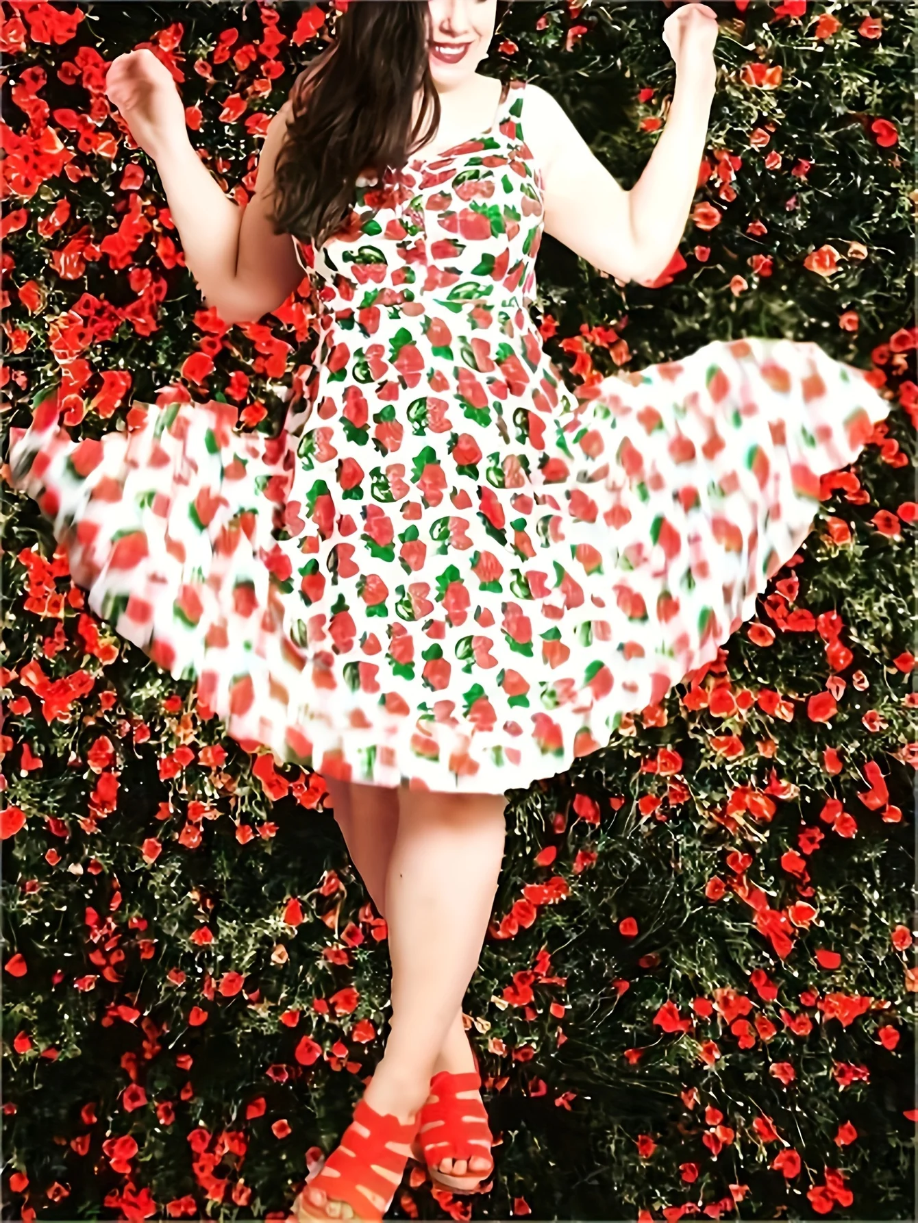 Plus size spring and summer strawberry print dress dating parties go out shopping must beautiful temperament slip dress