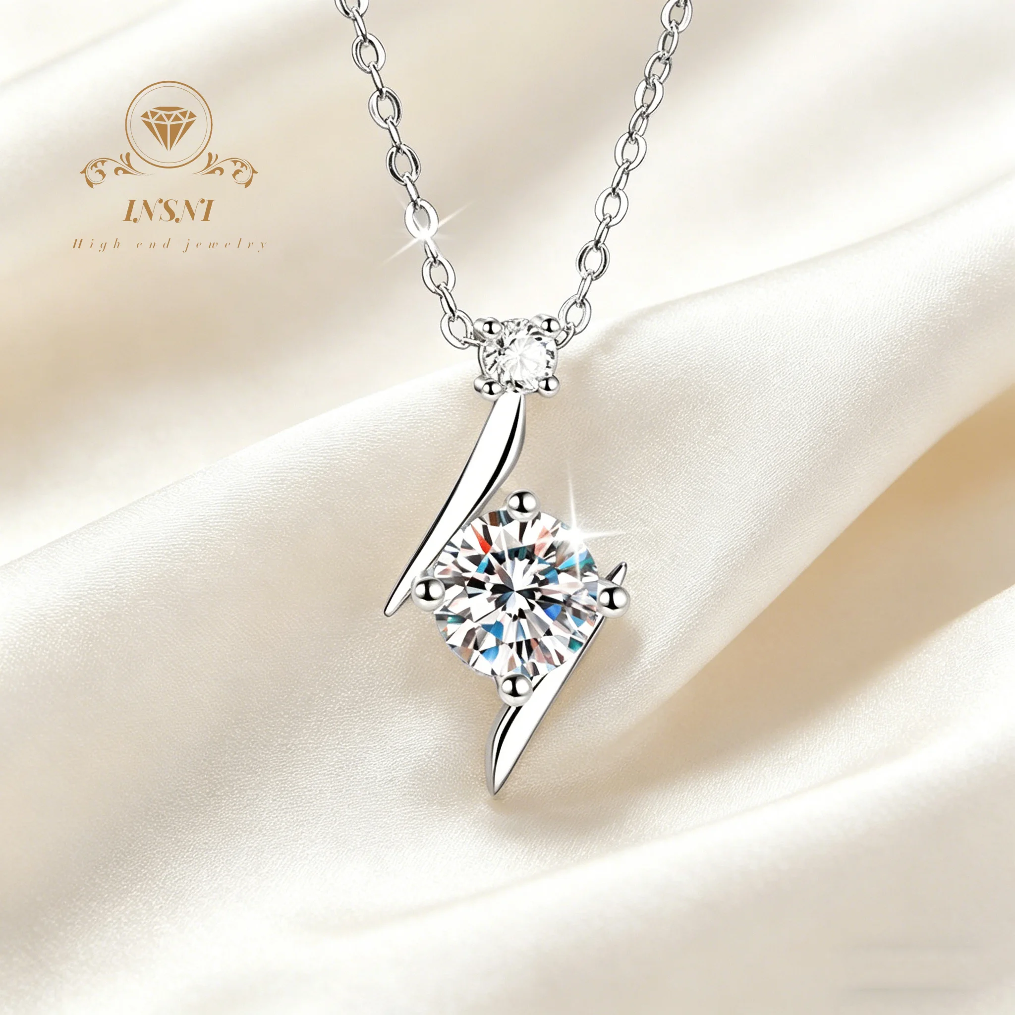 

Серебряное колье S925 с муассанитом, 1 карат, круглая огранка, с акцентным камнем, изящная цепочка, женское, недорогое украшение