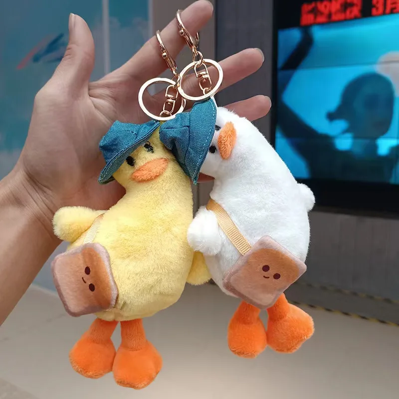 Porte-clés en peluche de dessin animé de canard mignon Kawaii, accessoire de sac de voiture en peluche mignon, porte-clés de Couple garçon et fille, pendentif d'amoureux, cadeaux