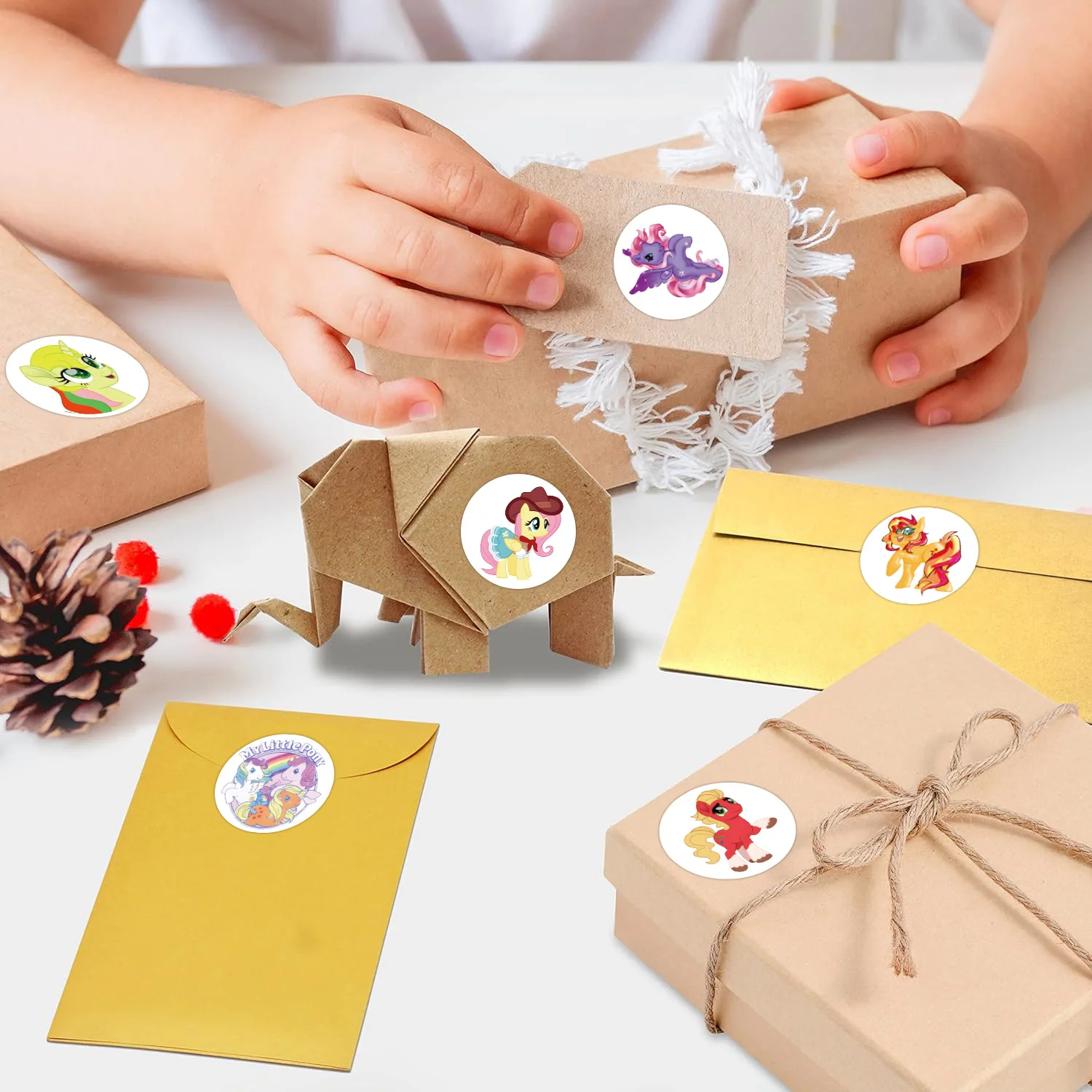 500pcs/Roll My Little Pony:Friendship is Magic Cartoon Sealing Sticker DIY PVC Laptop Decals Decoration Stiker Reward Gift Toys