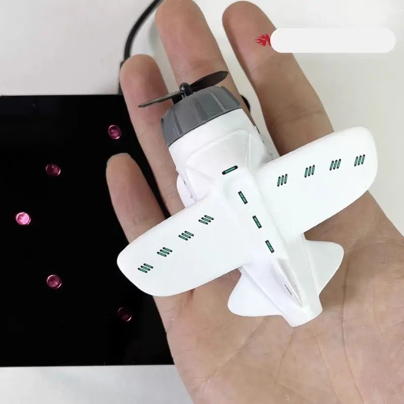 ساعة عصرية لطيفة على شكل طائرة صغيرة مغناطيسية لتزيين العائلة والأصدقاء والأطفال هدايا عيد ميلاد إبداعية