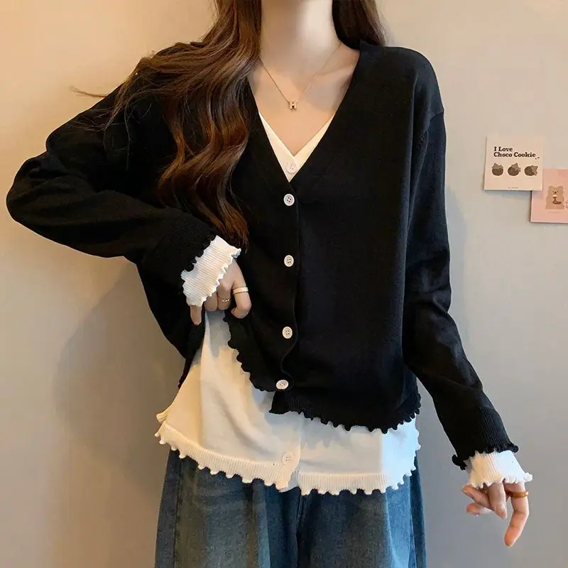 Large Size Women's New Style Fake Two Piece Western Style Sweater with Black Fungus Edge Knitted Cardigan to Cover the Belly