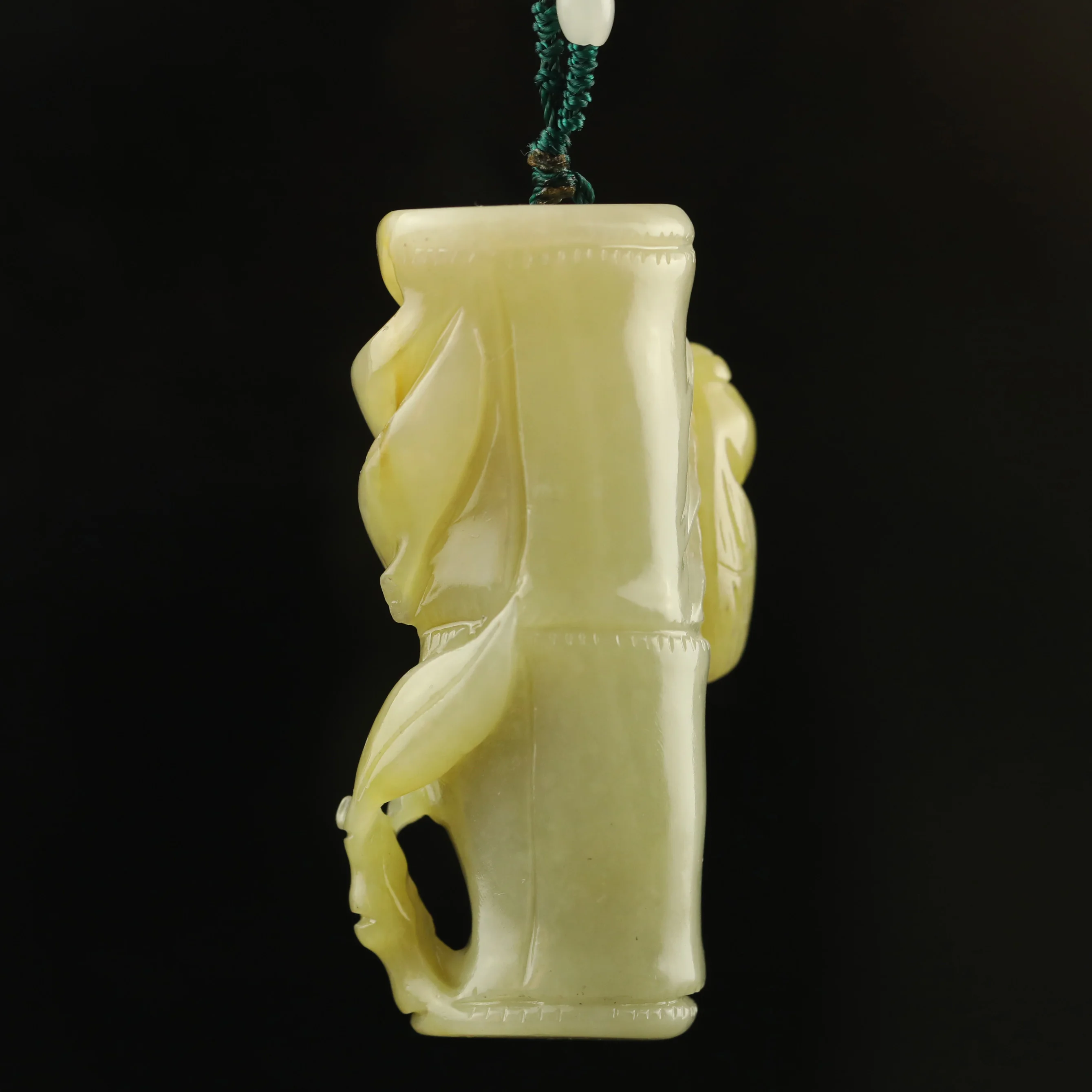 الصين القديمة الطبيعية اليشم الهيتي منحوتة الزيز الرائع على قلادة الخشب هدية لطيفة # 38