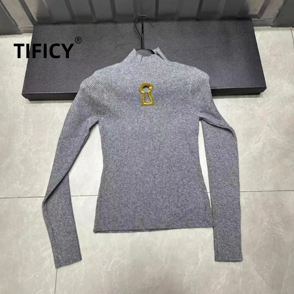 

Autumn and Winter Portrait Metal Hollow Decoration Slim Fit Sweater Tops Women's Stylish Knitted High Neck Base Jumpers