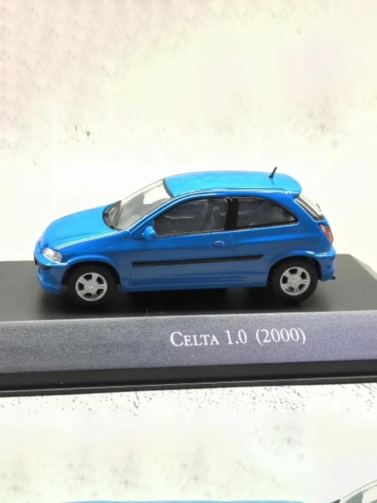 IXO Diecast 1/43 Scale Celta 1.0 Alloy Car Model Collection Souvenir Display Ornaments Vehicle Toy Gift