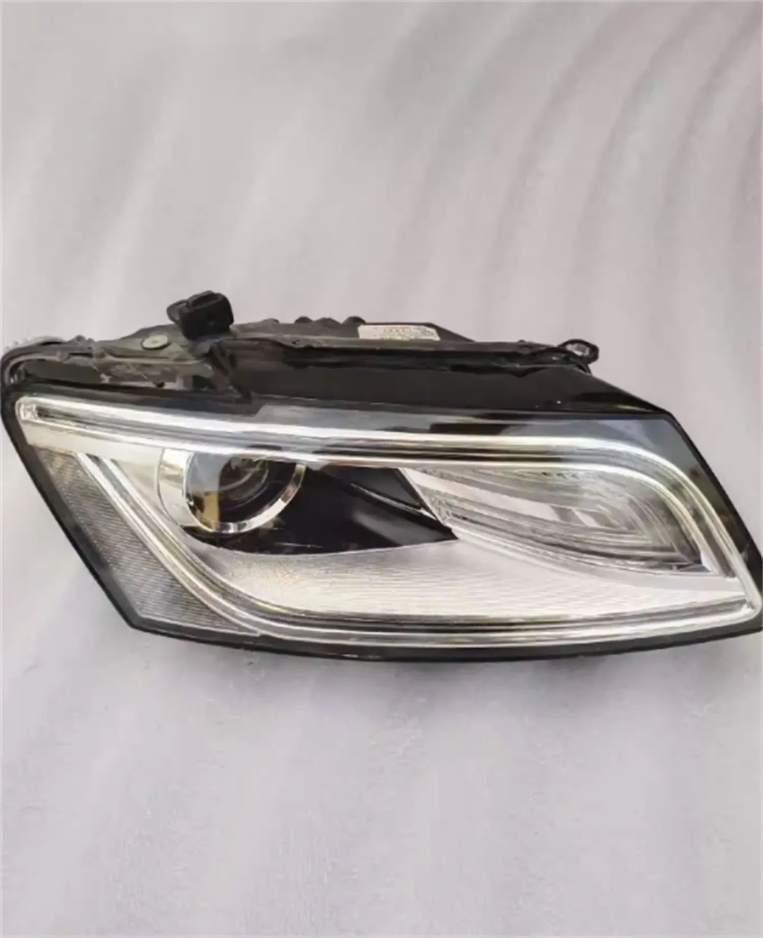 المصباح الأمامي LED لأودي Q5 DRL إشارة الانعطاف DRL النهارية