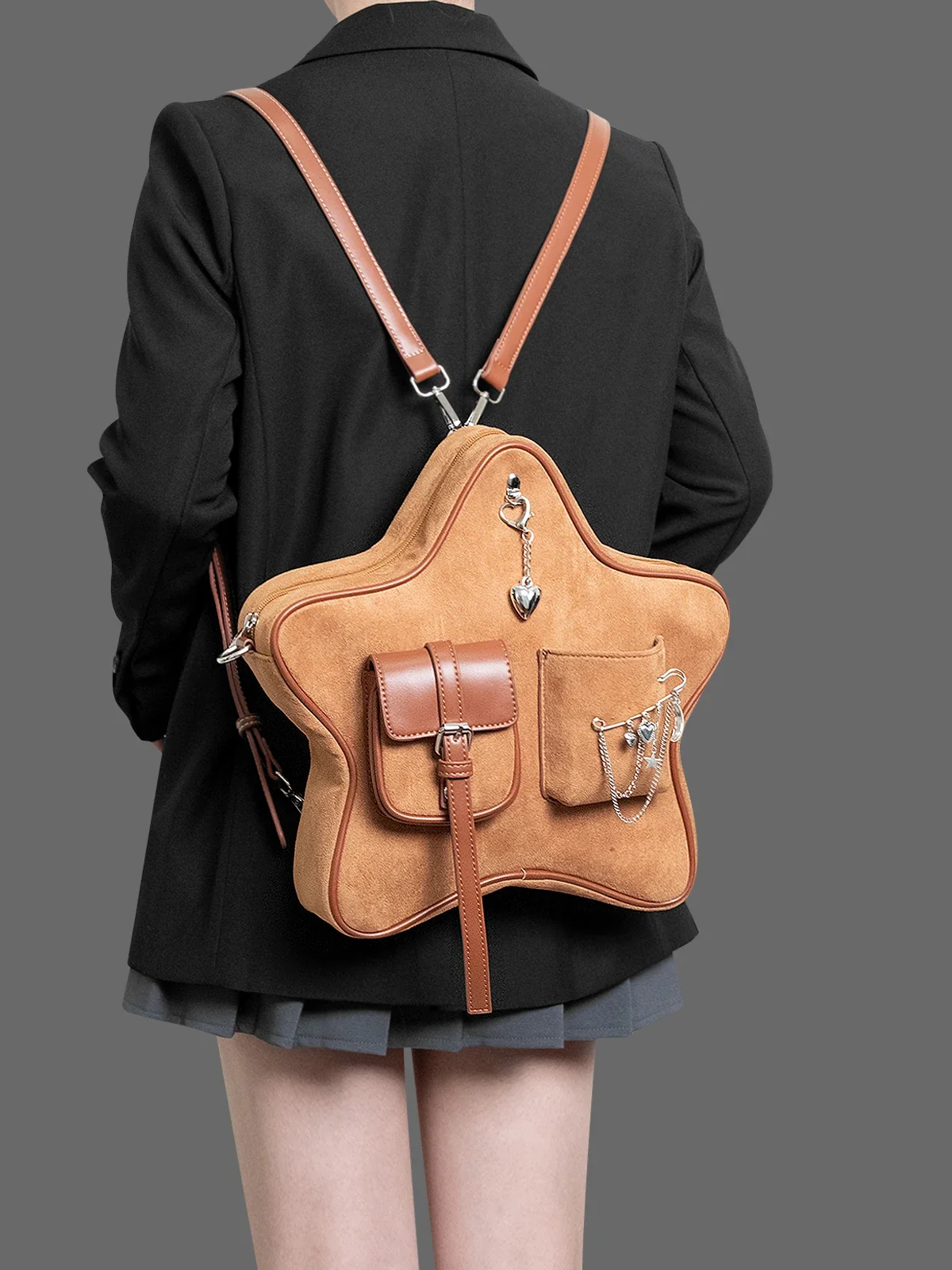 Yao Dong Original retro brown pentagram pendant brooch decoration multi-pocket double shoulder messenger bag casual backpack