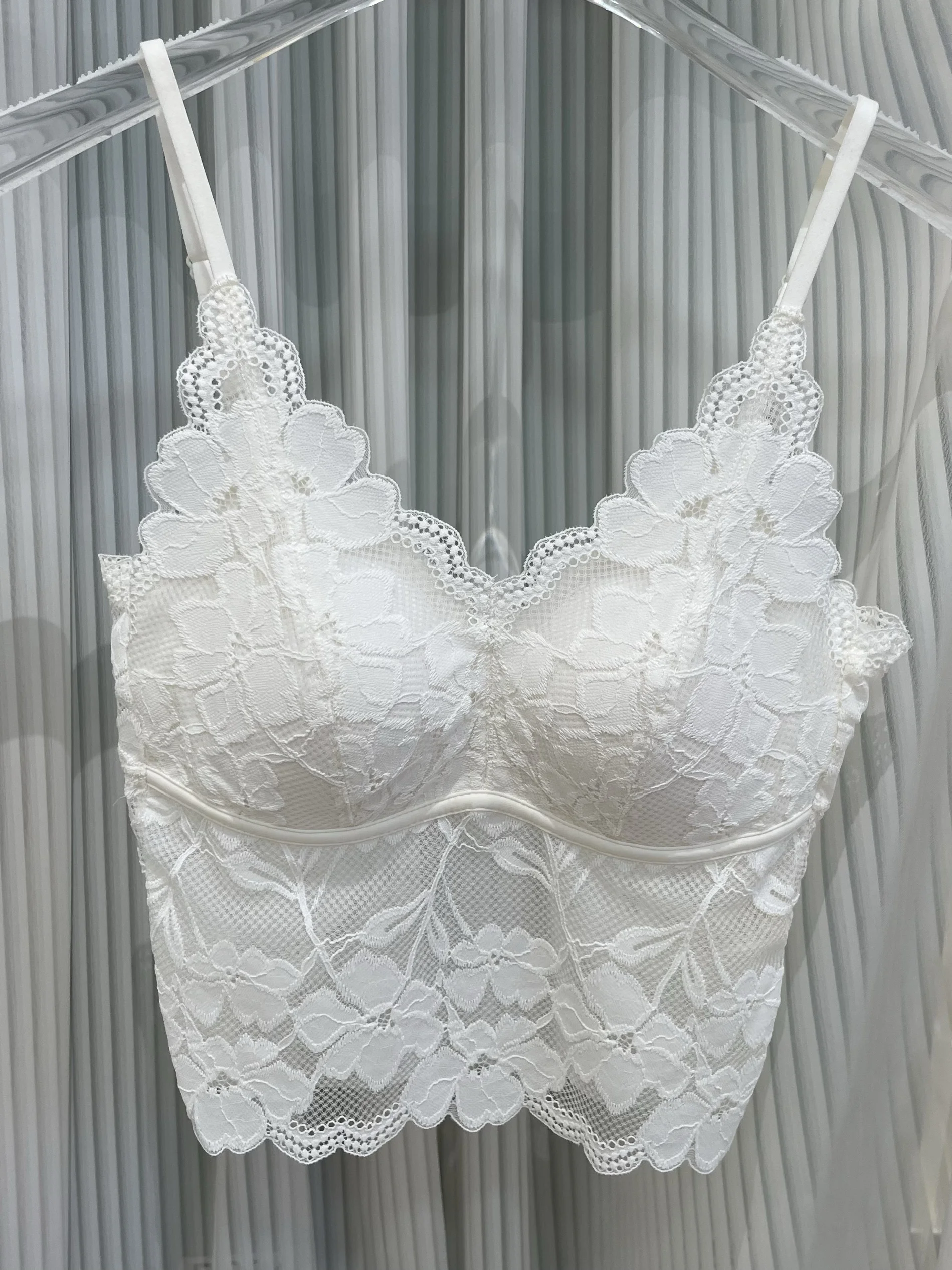 Weiße Spitzenriemenweste Damen Oberbekleidung Sommer Schöne Ba Dünne Riemen Tube Top Bared Ba Top Unterwäsche ort Sle...