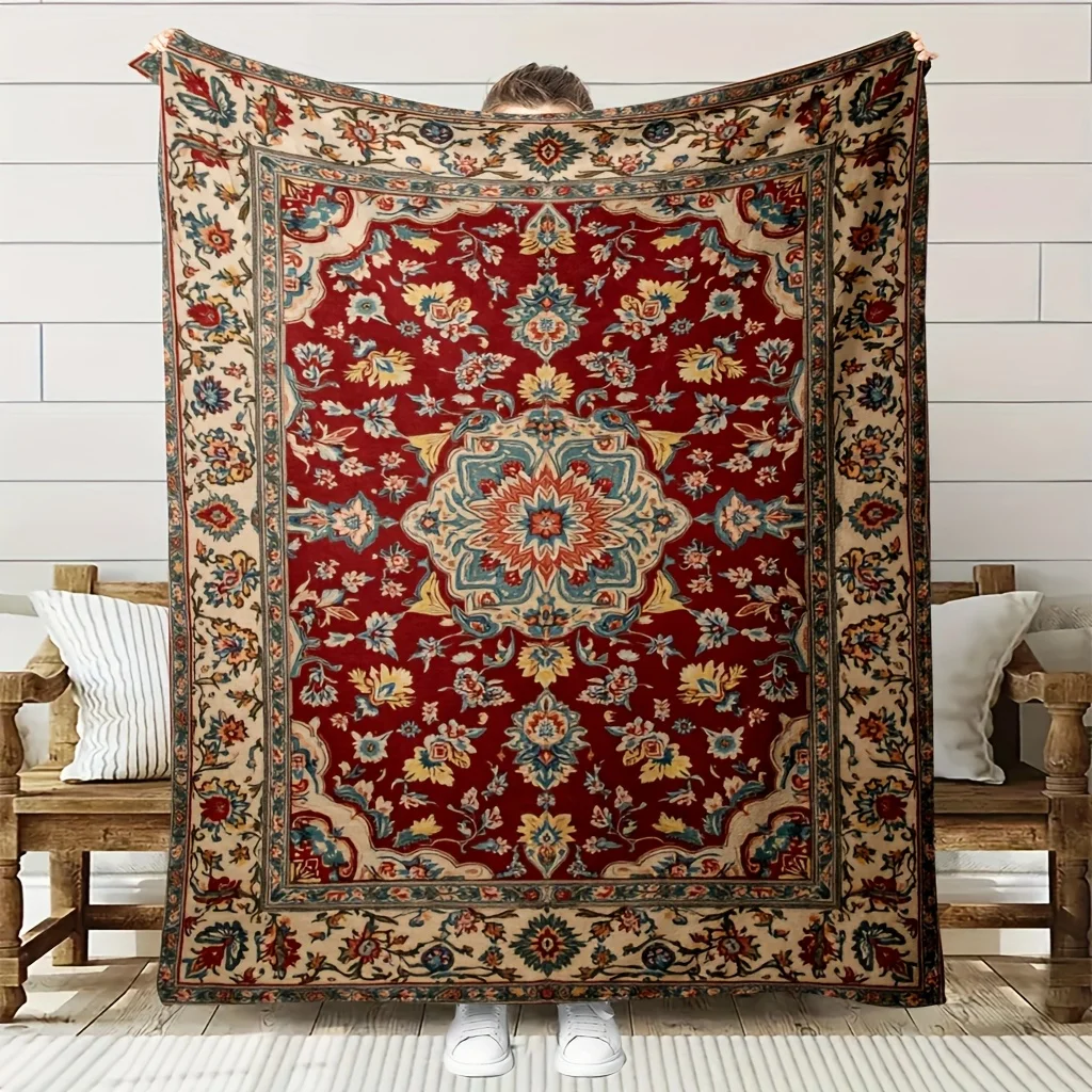 A Cozy Persian-Style Floral Patterned Fleece Blanket with Soft High-Definition Digital Printing, Featuring a Classic Design in R