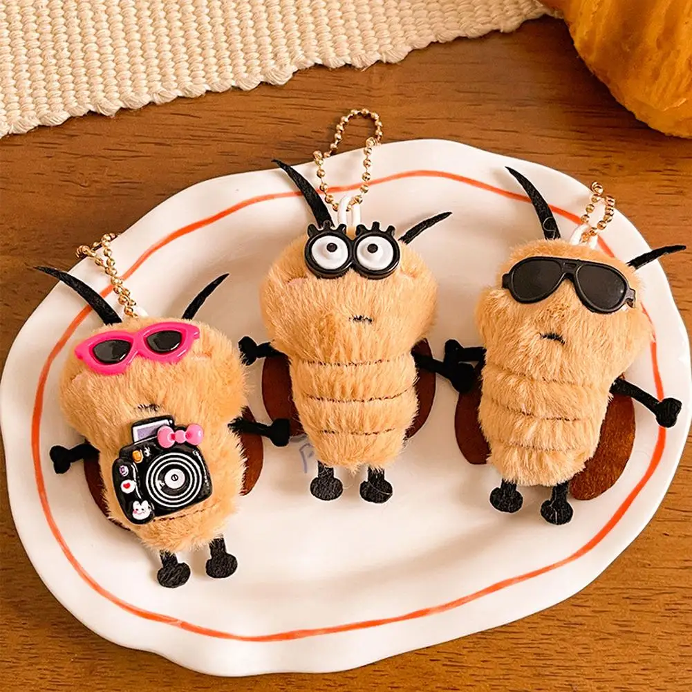 Funny Cockroach Bag Hanging Pendant Mini Keychain  Creative Car Key Ring Cute Car Key Holder Backpack Decor Accessory