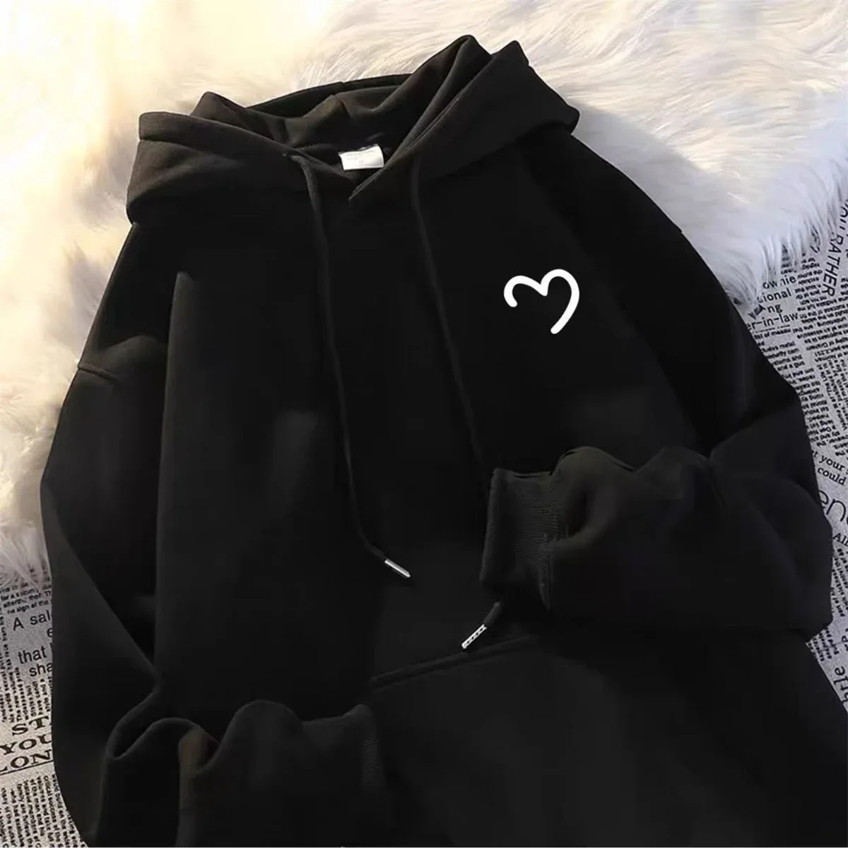 Felpa con cappuccio stampata retrò Love in tinta unita per la collezione di moda primaverile e autunnale Tendenza moda casual Top versatile e pigro