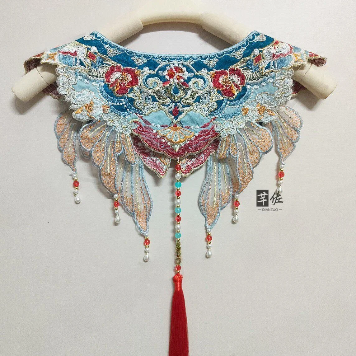 New Chinese Style Embroidered Cloud Shoulder Shawl Hanfu  Accessory Long Tassel Graduation Master Bachelor Costume P...