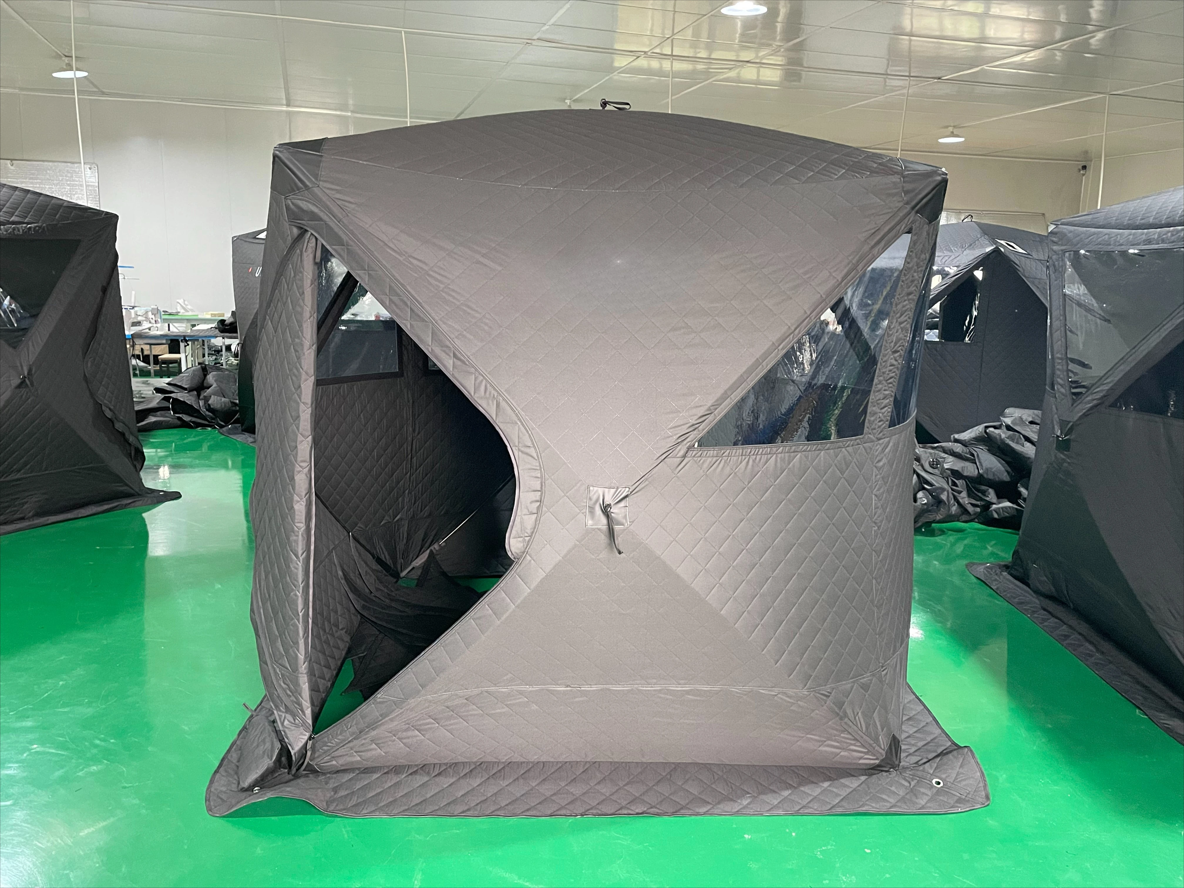 Modern Cube Sauna Tent Wind and Snow-Proof Oxford Fabric Factory Cheap Price Pop-Up Ice Fishing Tent for Camping