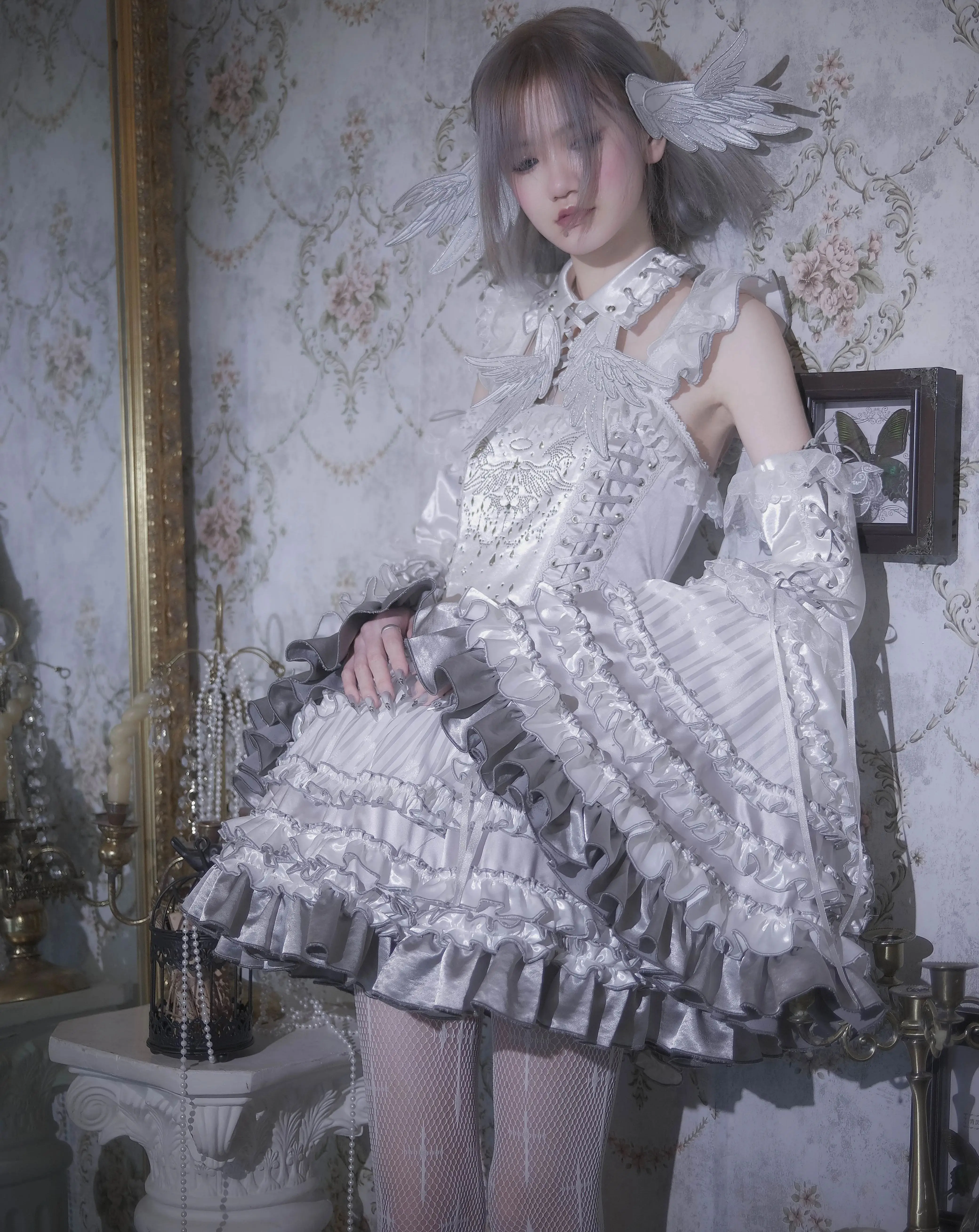Metallic Angle Silver White Light Lolita Dress Long Flare Sleeve Camis and Ball Gown Midi Skirt Set Romantic Lacy 2pcs Set Plus