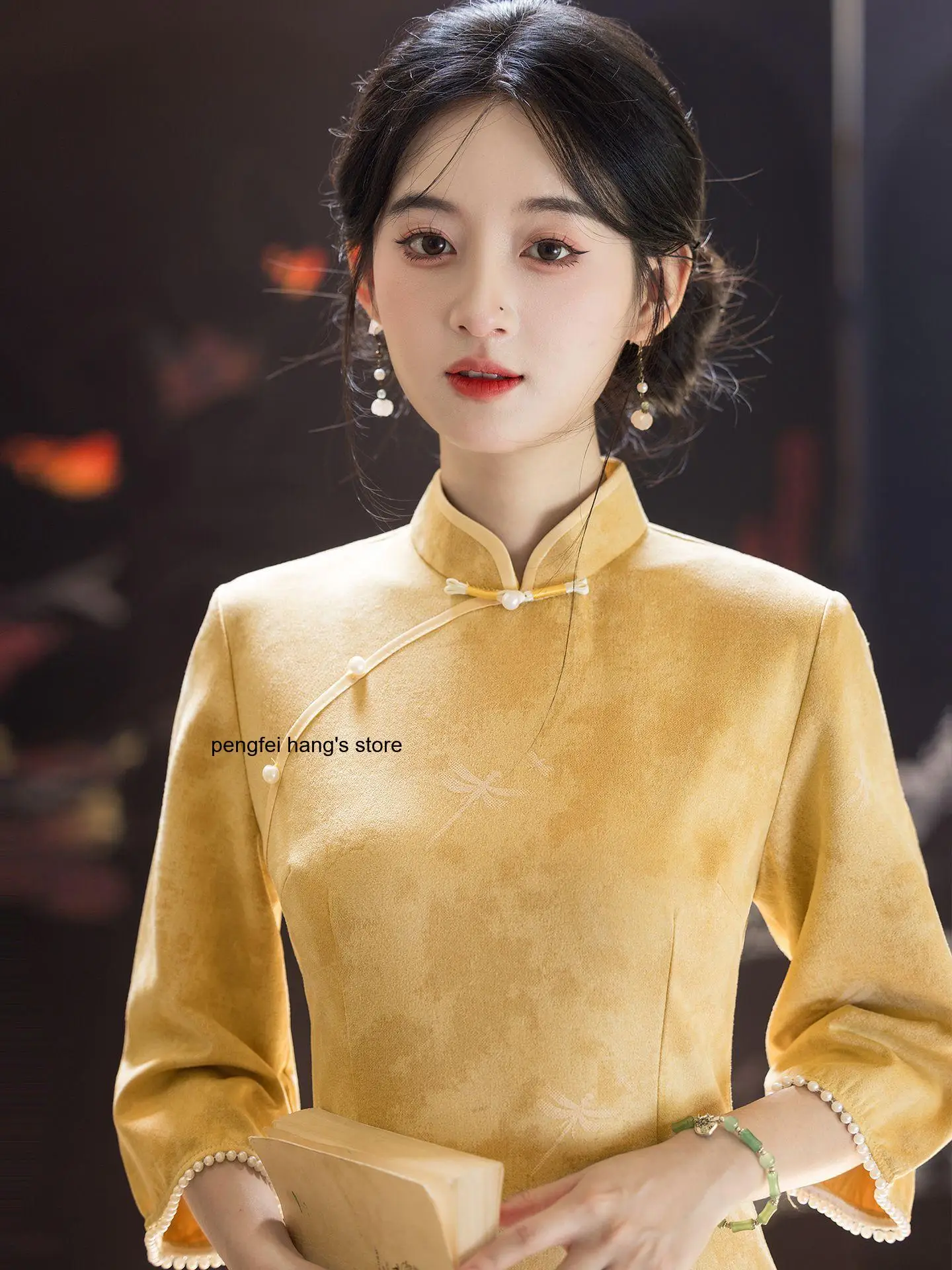 nouvelle-robe-qipao-jaune-chinoise-pour-femme-ample-sexy-et-Elegante-pour-banquet-et-soiree-cheongsam-costume-oriental