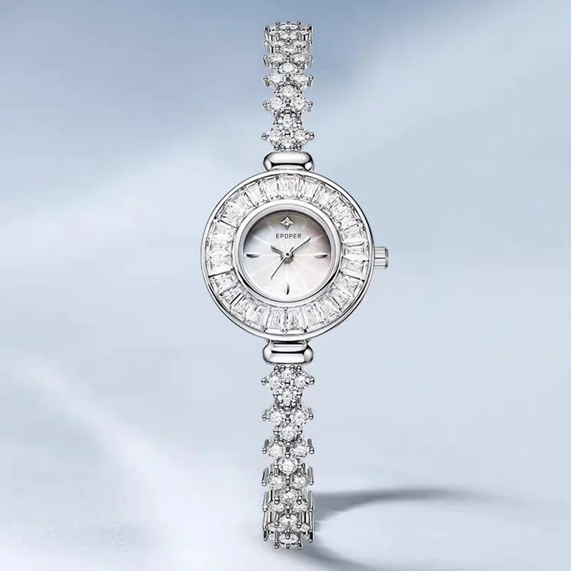 Fashion Light Luxury Watch Women's Classic Niche Bracelet Wristwatch Delicate Temperament All Kinds Of Sport Quartz Watches 2026