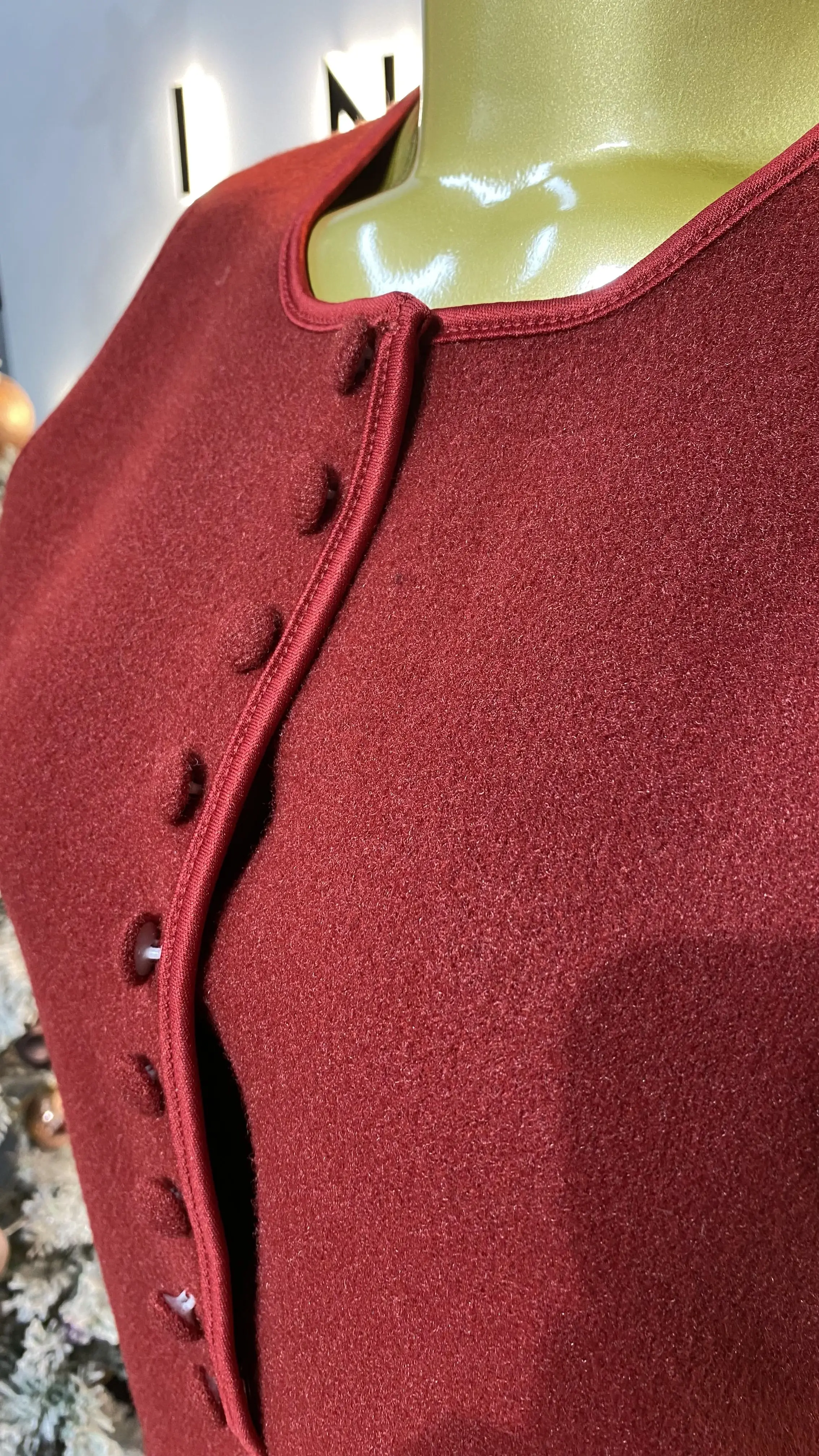 Set di maglione e gonna lavorati a maglia di fascia alta alla moda di nuovo stile autunnale all'ingrosso premium per donne eleganti.-GZXX267