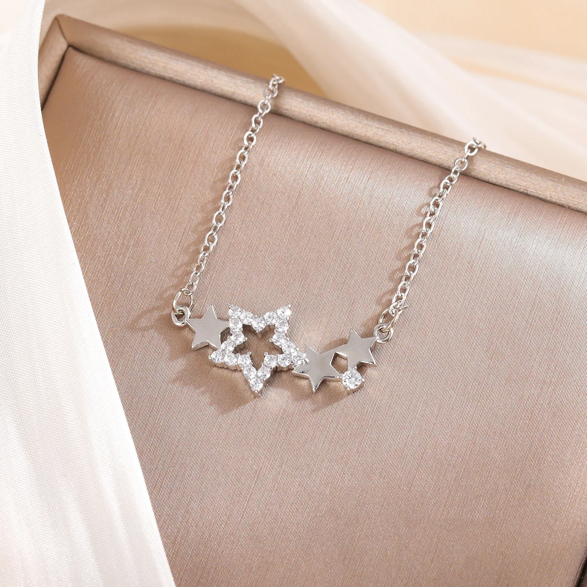 Neue Niedliche Stern-Kristall 925 Sterling Silber Schlüsselbein-Kette Halsketten XL157